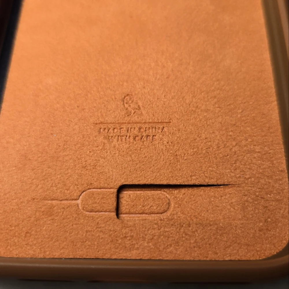 Bellroy Leather Case For iPhone 15 Pro Max (6.7") 3 Card Terracotta New In Box - Picture 11 of 16